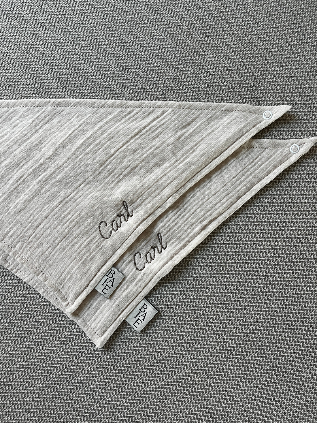 Muslin dribble bib - Beige (2-pack)
