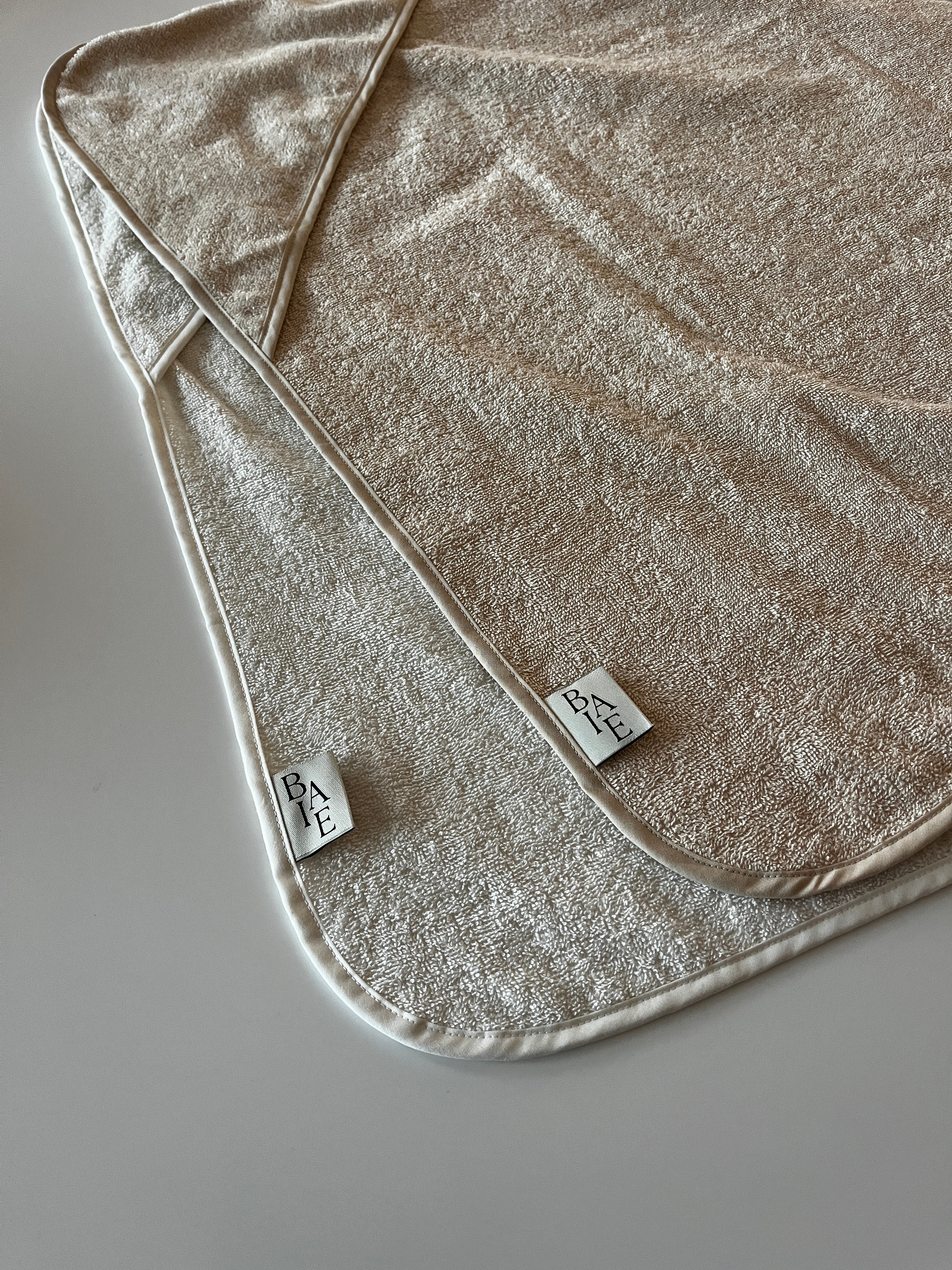 Babyhåndklæde Off White - 70x70cm